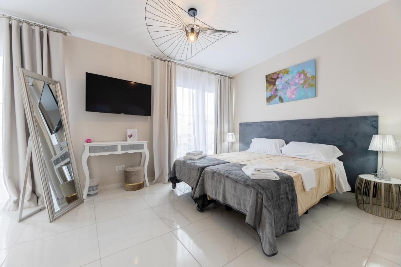 Residencia Deportiva Rozarossa Hotel Estepona Eksteriør billede