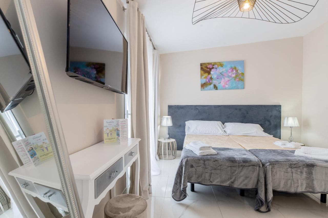 Residencia Deportiva Rozarossa Hotel Estepona Eksteriør billede