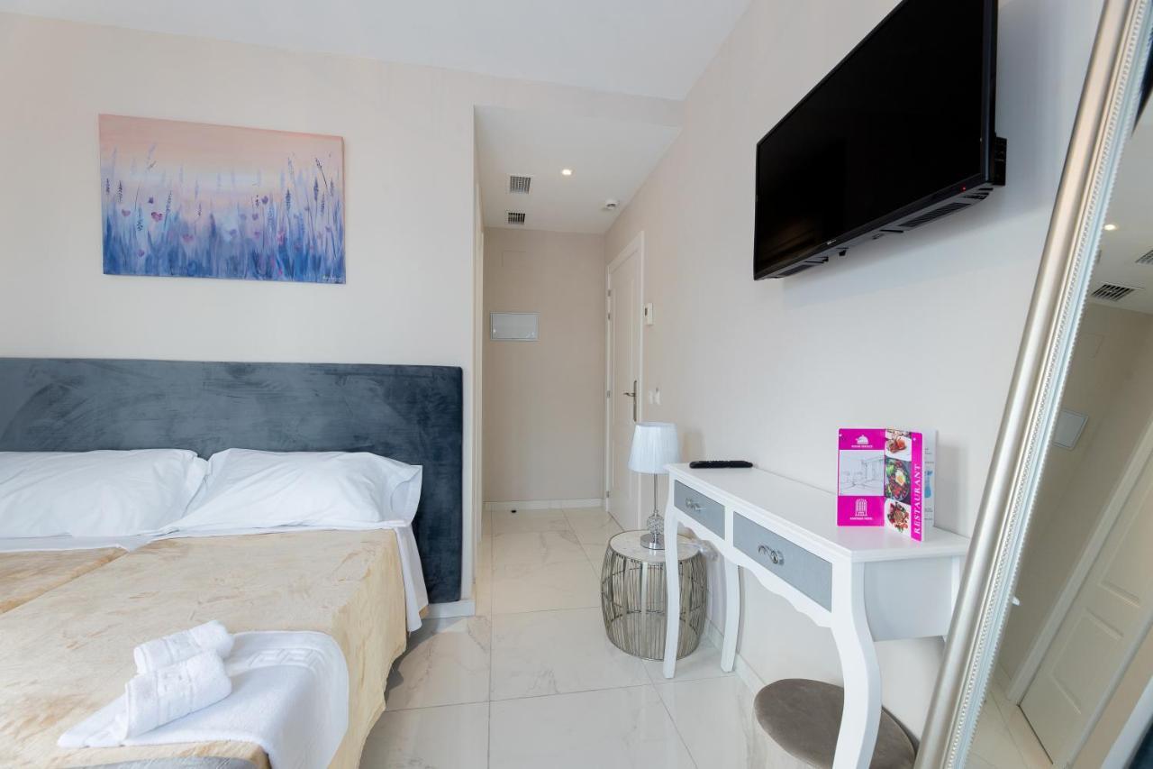 Residencia Deportiva Rozarossa Hotel Estepona Eksteriør billede