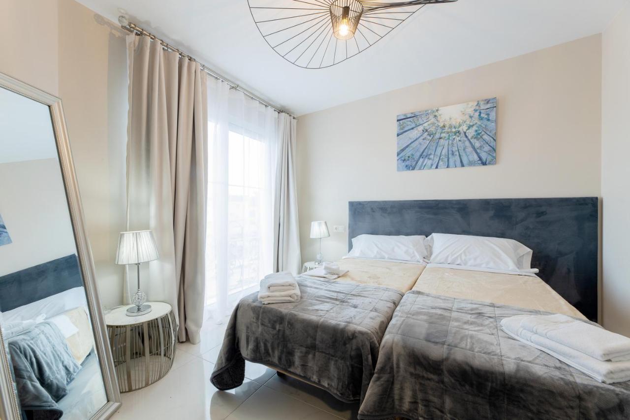 Residencia Deportiva Rozarossa Hotel Estepona Eksteriør billede
