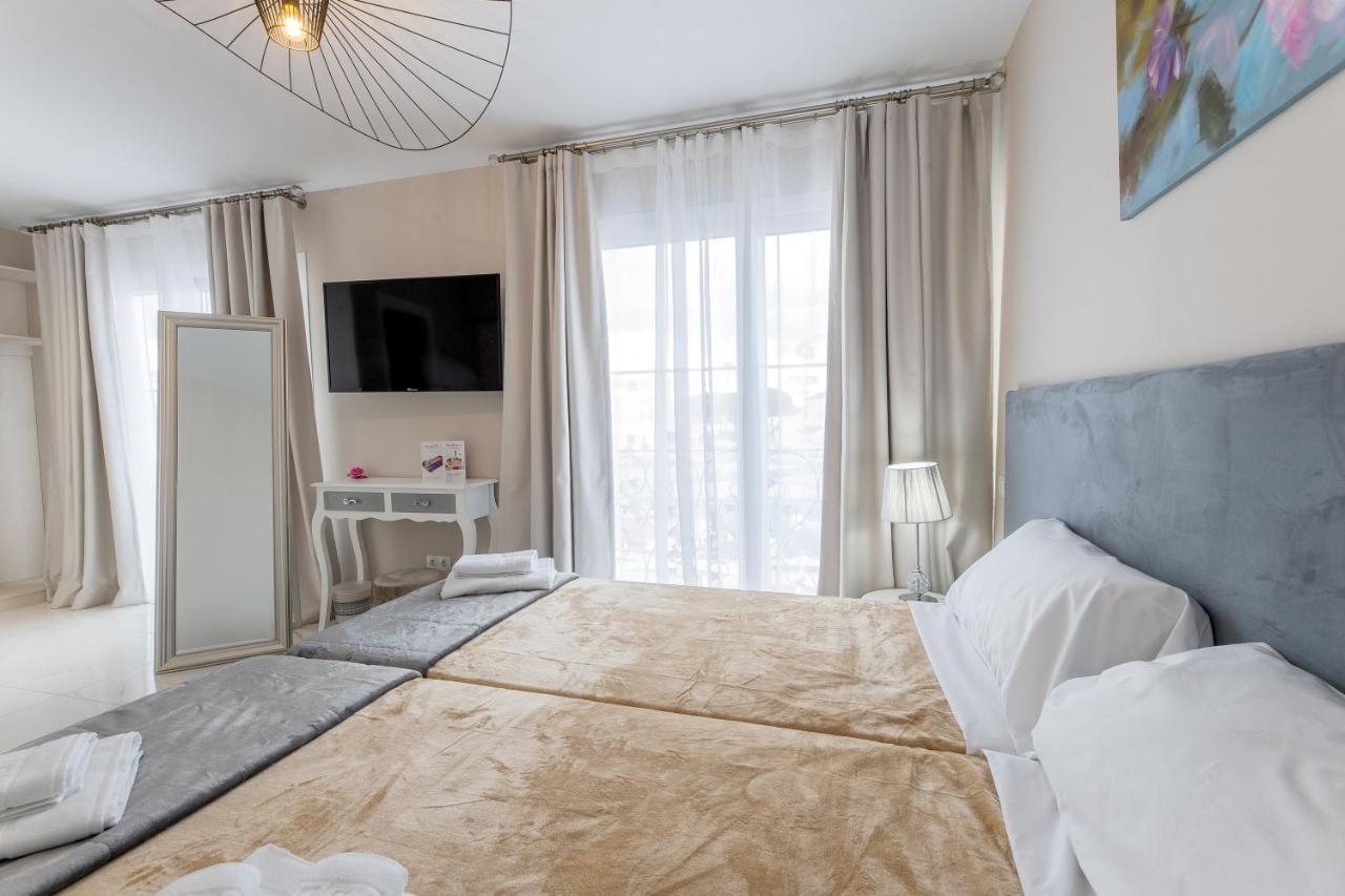 Residencia Deportiva Rozarossa Hotel Estepona Eksteriør billede
