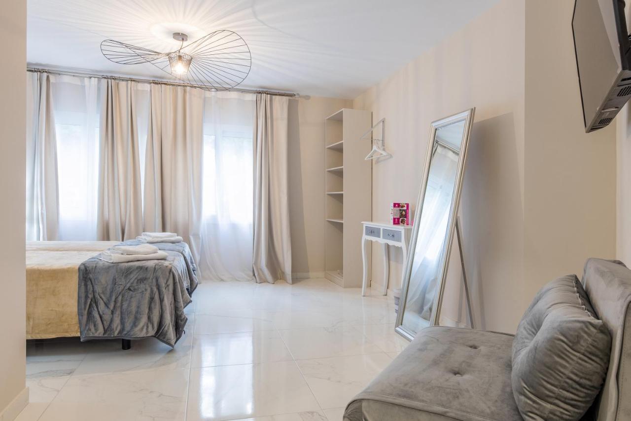Residencia Deportiva Rozarossa Hotel Estepona Eksteriør billede